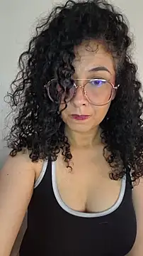 Snapshot of LondonHilton chatting on 02/17/26, 03:20 LondonHilton online show from 02/17/26, 03:20