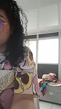 Snapshot of LondonHilton chatting on 02/28/26, 09:25 LondonHilton online show from 02/28/26, 09:25