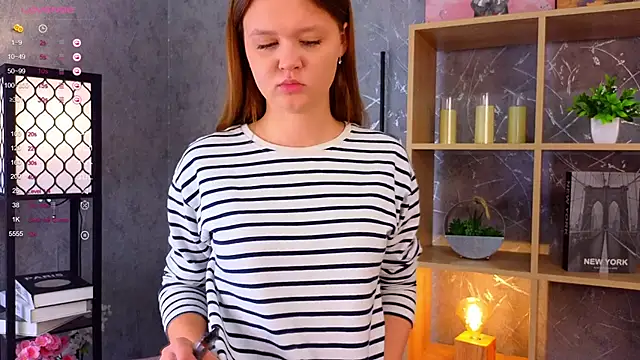 ElenoreReth online show from 10/25/25, 01:49