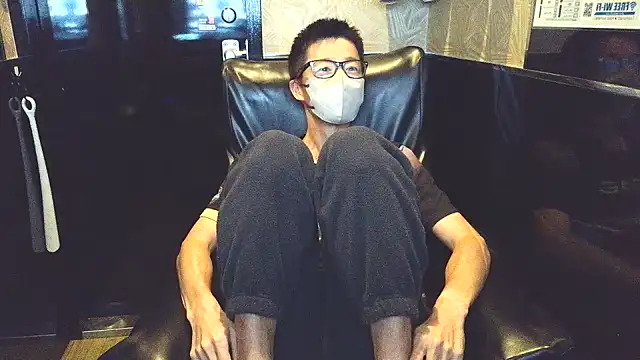 Snapshot of Take1668 chatting on 11/15/25, 09:19 Take1668 online show from 11/15/25, 09:19