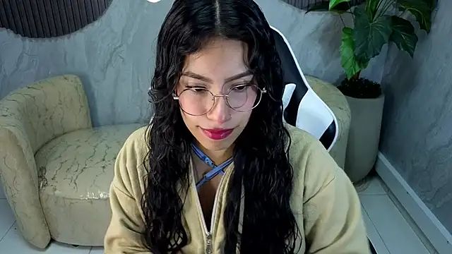 elowhyn dior tp online show from 10/01/25, 12:42