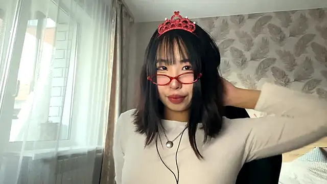 EliseGoade online show from 09/28/25, 10:11
