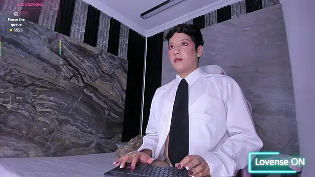 Snapshot of Ellis-Brown chatting on 09/27/25, 03:23 Ellis-Brown online show from 09/27/25, 03:23