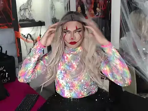 Sophia hott01 online show from 10/31/25, 12:24