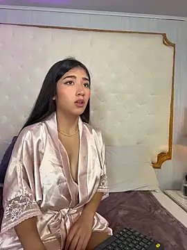 Mariana Kalo online show from 04/15/26, 10:54