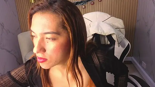 Skyler Gracee Tx online show from 12/19/25, 02:59