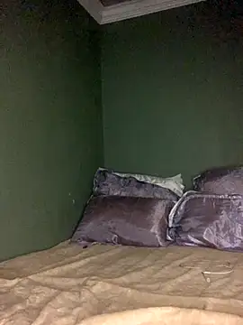 Neonkiiey online show from 10/16/25, 08:39