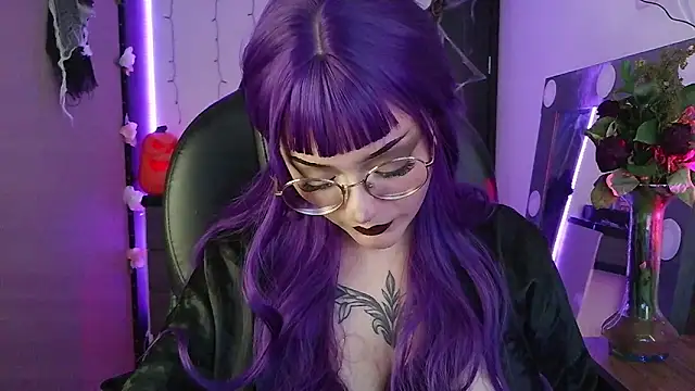 LesRose online show from 10/22/25, 04:39