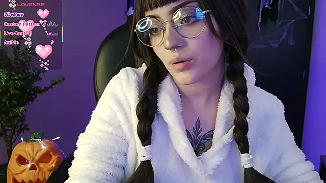 LesRose online show from 10/01/25, 06:23