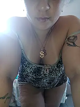 Moranguinha2234 online show from 04/02/26, 05:30