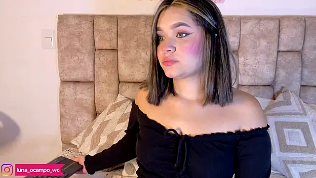 LunaOcampo  online show from 10/29/25, 08:19