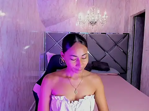 Nia imanni online show from 10/03/25, 07:37