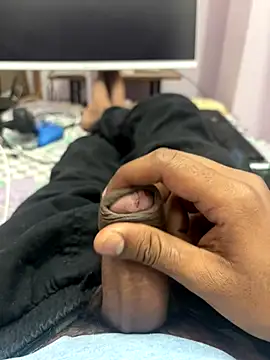 slaveboi9876 online show from 12/14/25, 05:40