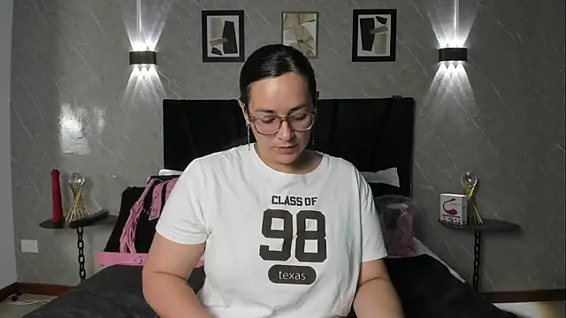 Michell Monet online show from 10/27/25, 11:44