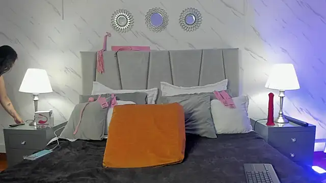 Michell Monet online show from 10/29/25, 12:15