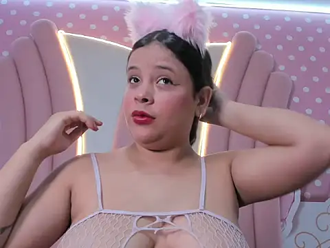 SofiaaBigBoobs online show from 11/06/25, 12:20