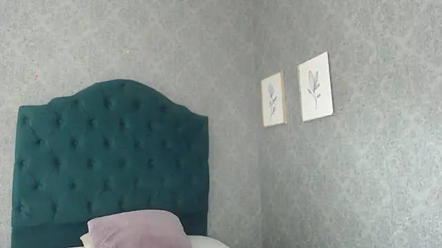 Snapshot of Vic_Taylor chatting on 05/06/26, 11:47 Vic Taylor online show from 05/06/26, 11:47