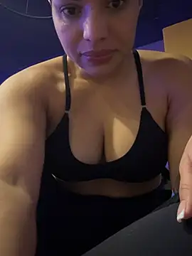 Anavalle online show from 02/06/26, 07:21