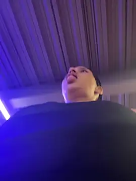 Anavalle online show from 11/26/25, 06:08