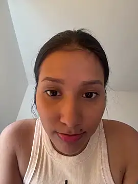 Snapshot of IsabellaJoness_ chatting on 10/12/25, 09:27 IsabellaJoness online show from 10/12/25, 09:27