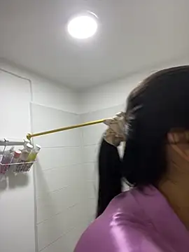 Snapshot of IsabellaJoness_ chatting on 11/10/25, 11:26 IsabellaJoness online show from 11/10/25, 11:26