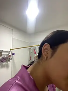 Snapshot of IsabellaJoness_ chatting on 10/25/25, 11:09 IsabellaJoness online show from 10/25/25, 11:09