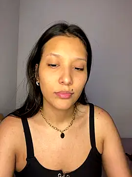 Snapshot of IsabellaJoness_ chatting on 11/27/25, 08:09 IsabellaJoness online show from 11/27/25, 08:09