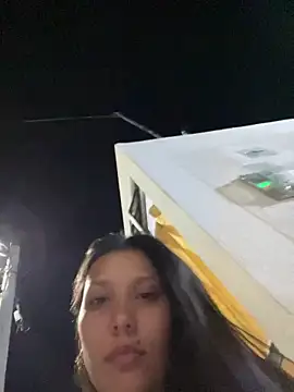 Snapshot of IsabellaJoness_ chatting on 11/08/25, 12:25 IsabellaJoness online show from 11/08/25, 12:25