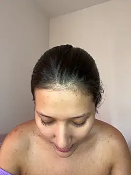 Snapshot of IsabellaJoness_ chatting on 11/20/25, 08:09 IsabellaJoness online show from 11/20/25, 08:09