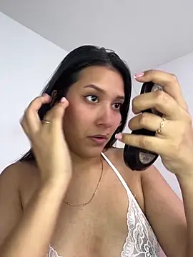 IsabellaJoness  online show from 01/07/26, 08:25