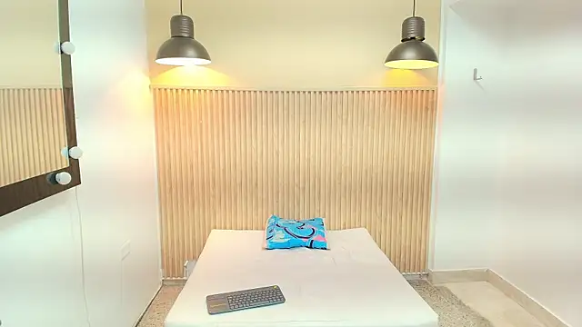 Frayhot777 online show from 01/08/26, 08:04