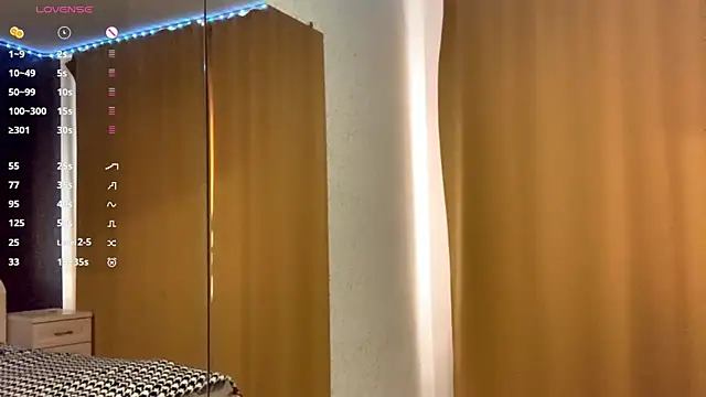 Snapshot of KrystinFunches chatting on 10/08/25, 09:11 KrystinFunches online show from 10/08/25, 09:11