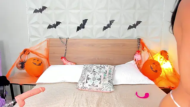 ValeryTrans  online show from 10/25/25, 01:45