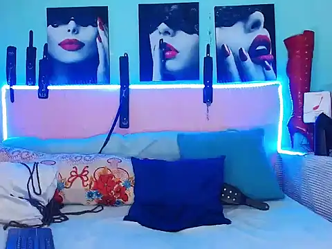 Snapshot of mylygrey chatting on 03/03/26, 03:08 mylygrey online show from 03/03/26, 03:08