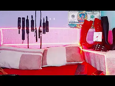 Snapshot of mylygrey chatting on 02/06/26, 10:06 mylygrey online show from 02/06/26, 10:06