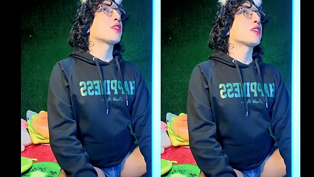 -BlueOpal- online show from 12/18/25, 03:00