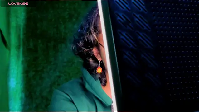 -BlueOpal- online show from 10/11/25, 06:09