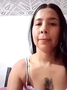 elyne hot online show from 10/15/25, 02:25