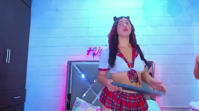 Snapshot of Shaina_Monroe chatting on 11/30/25, 06:30 Shaina Monroe online show from 11/30/25, 06:30