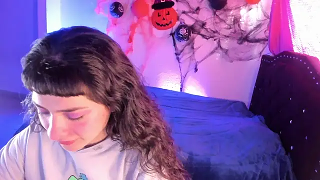 Snapshot of kitty__chs chatting on 11/07/25, 11:26 kitty chs online show from 11/07/25, 11:26