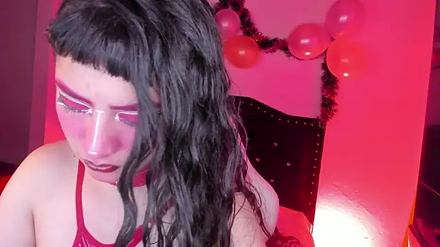 Snapshot of kitty__chs chatting on 12/21/25, 02:08 kitty chs online show from 12/21/25, 02:08