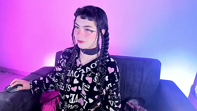 Snapshot of kitty__chs chatting on 10/14/25, 11:33 kitty chs online show from 10/14/25, 11:33