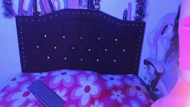 Snapshot of kitty__chs chatting on 02/06/26, 01:29 kitty chs online show from 02/06/26, 01:29