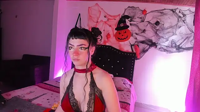 Snapshot of kitty__chs chatting on 11/23/25, 03:55 kitty chs online show from 11/23/25, 03:55