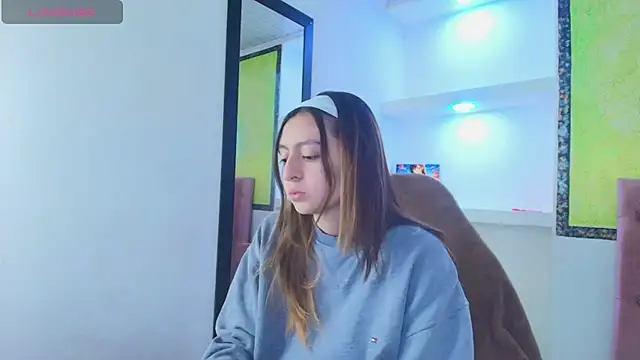 lala clark online show from 10/06/25, 12:06