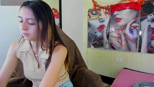 lala clark online show from 11/05/25, 12:19