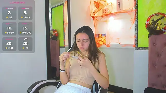 lala clark online show from 10/30/25, 11:41