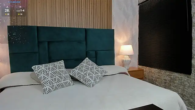 Snapshot of Bunny_boobs__ chatting on 11/08/25, 01:31 Bunny boobs online show from 11/08/25, 01:31