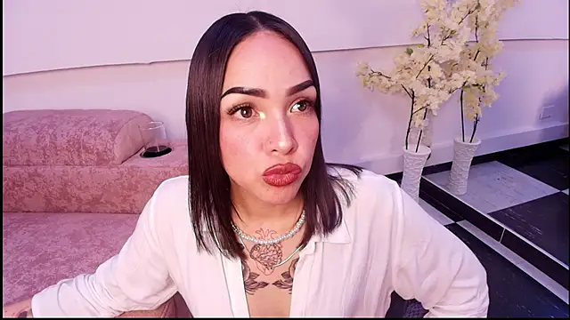 Candy dim online show from 12/15/25, 04:29