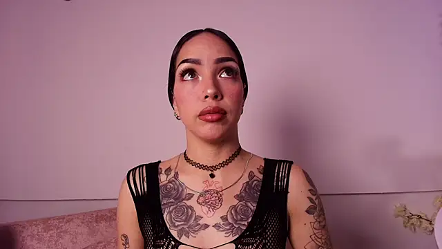 Candy dim online show from 12/18/25, 04:17